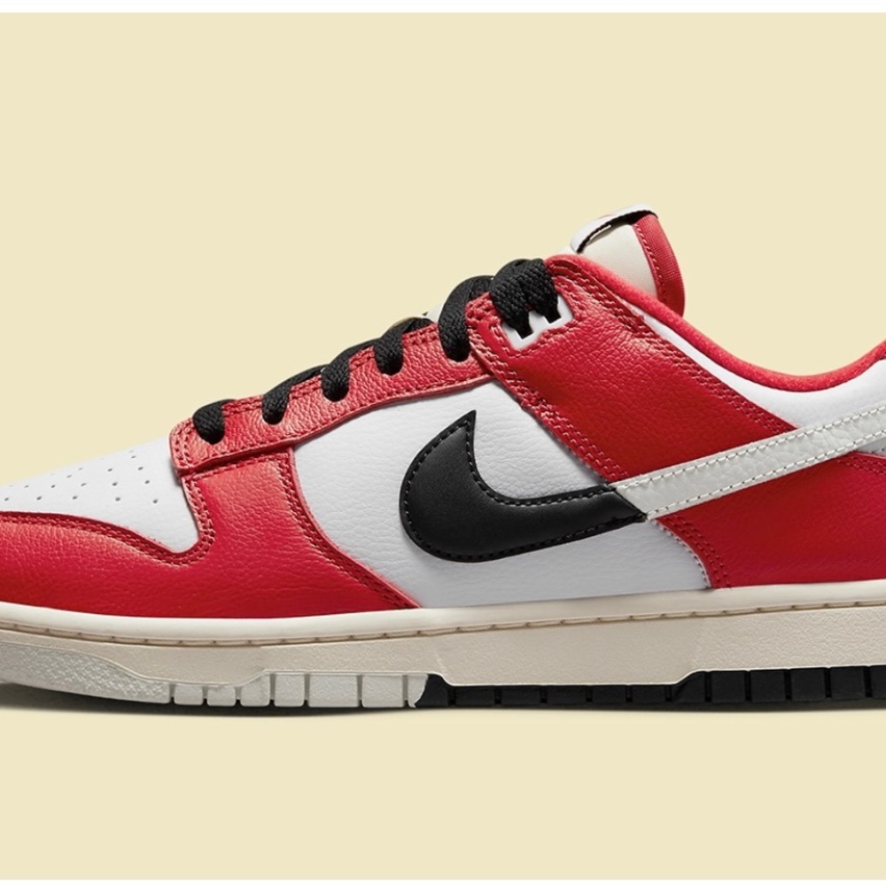 Men's Nike Dunk Low Chicago Split - Picture 13 of 15